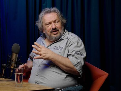 «Хаос додає справжності». Влад Троїцький про сучасний театр, українців за кордоном та кухню «ГогольFest»