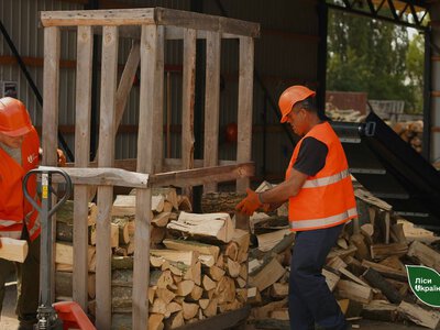 Від 840 до 1380 грн за кубометр: на Черкащині зростає виробництво колотих дров