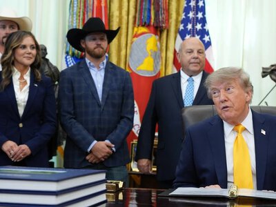 Трамп відмахнувся від російських дронів із вибухівкою в аеропорту Лейпцига