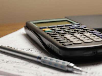 Податки на нерухомість: скільки коштує продати та купити квартиру в Україні