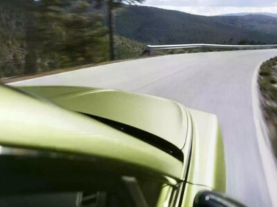 Bentley готує найшвидший кросовер у своїй історії: прем’єра вже у вересні