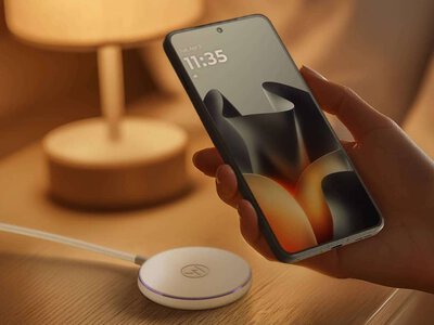 Motorola представила магнітний зарядний пристрій Snap потужністю до 25 Вт