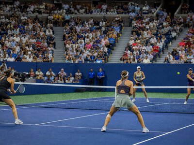 Сестри Вільямс програли в першому колі парного розряду US Open у США