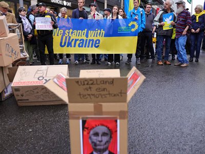 У Берліні відбулися мітинги на тлі закриття «російського дому»