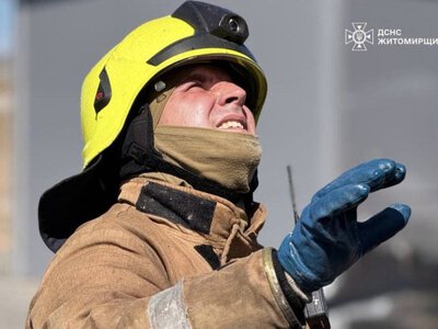 На Житомирщині через російську атаку загорілося підприємство харчової промисловості