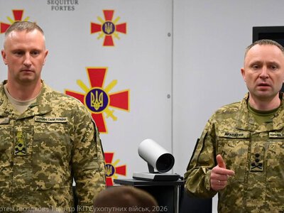 Драпатий відрекомендував особовому складу нового командувача Сухопутних військ ЗСУ Святослава Заїця