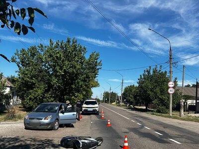 На Миколаївщині у ДТП з автомобілем постраждав 47-річний мопедист (ФОТО)