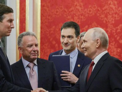 Кремль дав зрозуміти, що не має наміру відмовлятися від досягнення своїх військових цілей в Україні, — Bloomberg