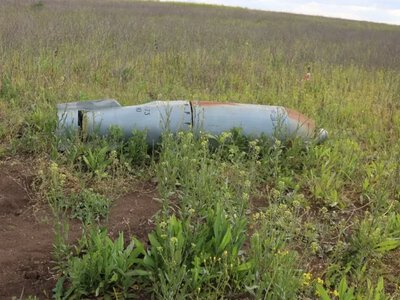Росіяни вдарили авіабомбою по Антонівці 5 вересня