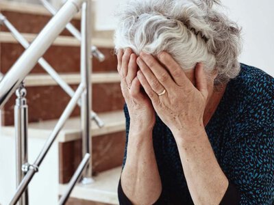 Пенсіонерам обіцяють до 5300 гривень: як шахраї крадуть гроші з карток