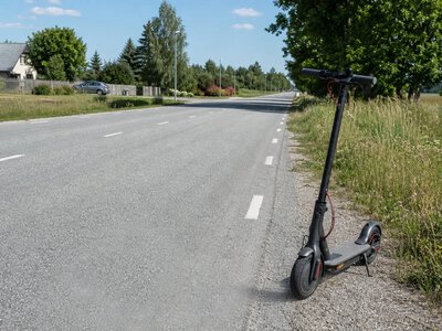 В Естонії 12-річна дівчинка після аварії на електросамокаті кілька днів була в комі
