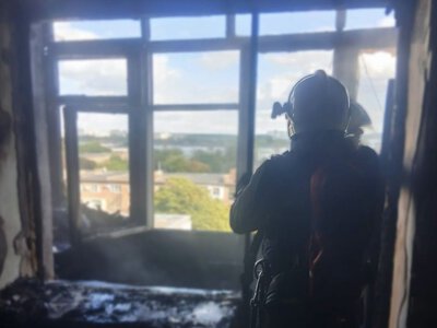 Під час пожежі у Шептицькому постраждали двоє людей