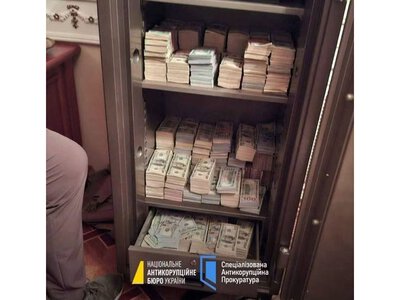 Генпрокурор Кравченко заявив, що не має стосунку до прикриття незаконних колцентрів та оприлюдненого НАБУ сейфу з валютою