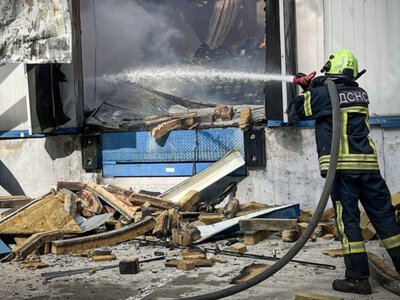 Російська армія атакувала склади у Дніпрі, є поранені