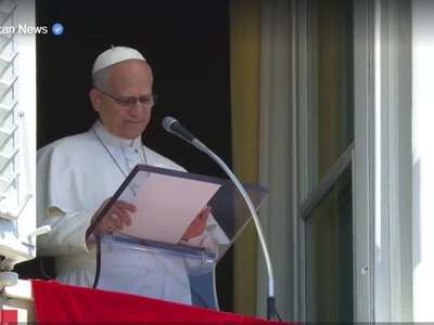 Папа Римський підтримав зусилля щодо відновлення мирних переговорів: «Моє серце єднається зі стражданнями українського народу»