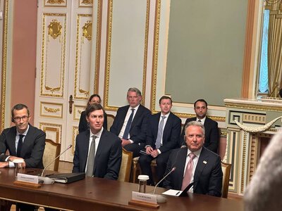 Питання Донбасу – це питання всієї війни та виживання, – Зеленський