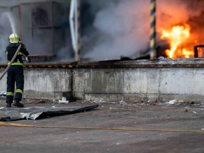 Росіяни вдарили по цивільній інфраструктурі Сум, виникла пожежа