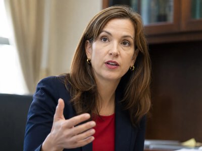 У США Бенсон заявила про намір послабити вплив тарифів на Мічиган