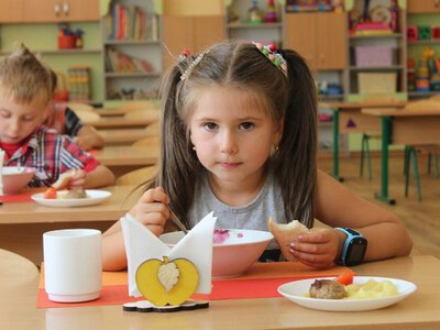 Безкоштовне харчування школярів: з якими проблемами зіткнулися громади після 1 вересня