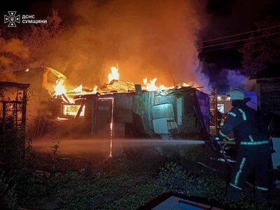 Під загрозою повторних ударів: ДСНС Сумщини оприлюднили наслідки ворожої атаки на Шостку + Фото