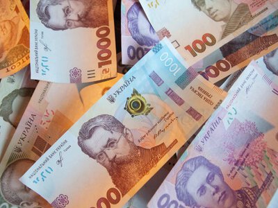 Зарплати перевищили 32 тисячі: названо галузі, де платять найбільше