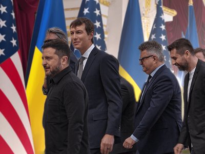 Тиша над столицею і футболка «Київський режим»: репортаж із переговорів Зеленського, Віткоффа й Кушнера