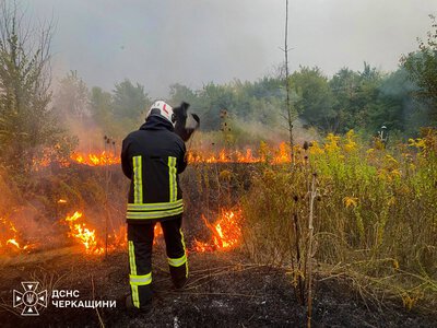 Вигоріло 700 квадратних метрів: у Білозір’ї сталася пожежа на полігоні твердих побутових відходів