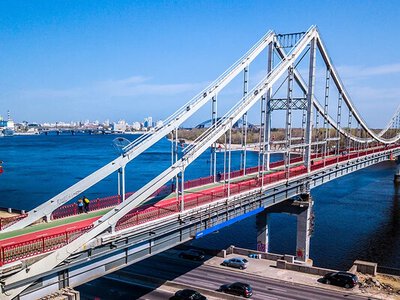У Києві змінили правила руху мостами під час тривоги