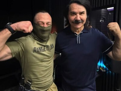 Музичний дарунок до Дня воєнної розвідки: Павло Зібров і спецпризначенець ГУР записали пісню  (Відео)