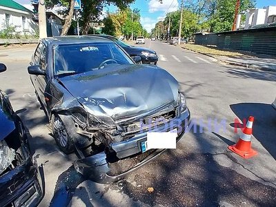 Audi та Lada зіткнулися в центрі Миколаєва: хто проїхав на червоний, з'ясовується