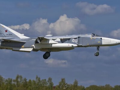 Відео: дрони ГУР уразили в окупованому Криму російський бомбардувальник