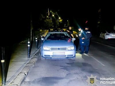 Власник залишив ключі всередині: У Рівному затримали 19-річного хлопця, який вкрав авто 