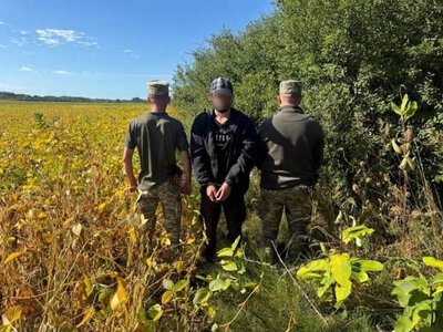 Втік із російської армії та незаконно перетнув кордон: на Закарпатті затримали 24-річного росіянина