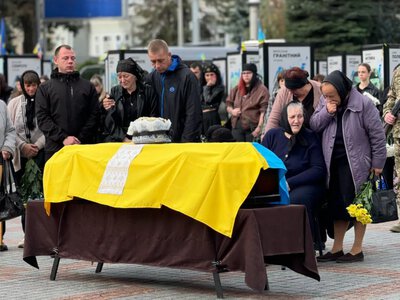 У Рівному попрощалися із 28-річним захисником Євгенієм Ткачем