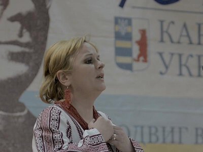 Мирослава Копинець презентувала в Ужгороді альбом, що повертає старі закарпатські пісні у сьогодення