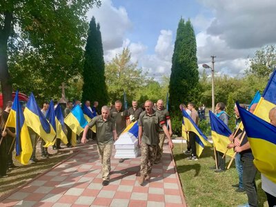 У Литовезькій попрощалися із загиблим захисником Миколою Андрощуком