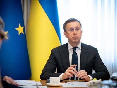 Корецький обговорив із єврокомісаром фінансову підтримку України на 2026–2027 роки