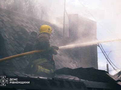 Пожежа спалахнула в будівлі СТО у Рівному (ВІДЕО)