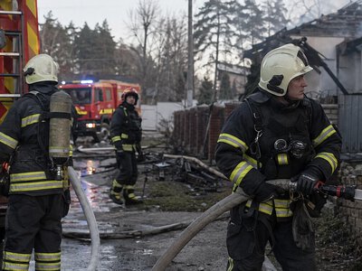 Росія атакувала Київську область: пошкоджені підприємство, склади та будинок
