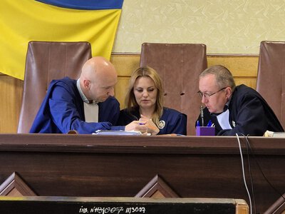 «Я люблю Україну», – такими словами збирався здавати зразок почерку свідок у бердичівській паливній справі Ігор Максимов