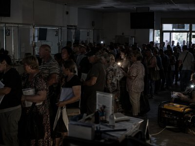 На окупованій Херсонщині російські документи чекають місяцями