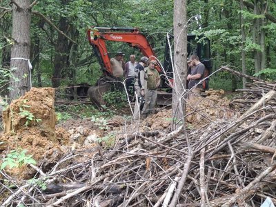У Пужниках на Тернопільщині не виявили ще одного масового поховання