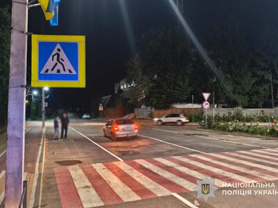 У Чорткові водійка Opel наїхала на трьох пішоходів на переході
