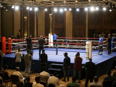 Speed Darlington і Carter Efe проведуть боксерський бій у Нігерії