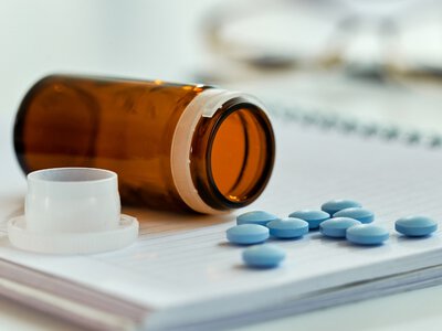 Експерт розповів про наслідки ударів РФ по фармацевтичних складах та чи буде дефіцит ліків