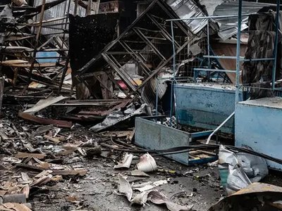 Окупанти вдарили дроном по ринку на Херсонщині: є постраждалий