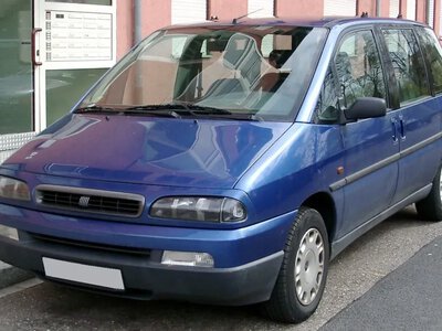 Виконком Херсонської міськради замовив ремонт трьох авто за 92 тисячі гривень