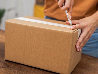 Українців чекають нові правила для посилок: після провалу в Раді закон переписали