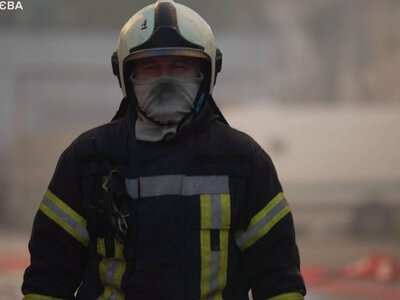 В Києві рятувальники продовжують ліквідовувати наслідки атаки ворога (ФОТО)