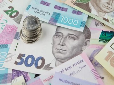 1038 гривень щомісяця: хто з пенсіонерів має право на грошову надбавку від держави 